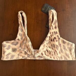 Skatie. Penny top in Tarzana. Size XL. NWT.